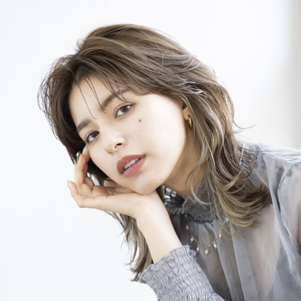 【Totia堀江】グレーベージュ×デザインカラー|Totia 堀江