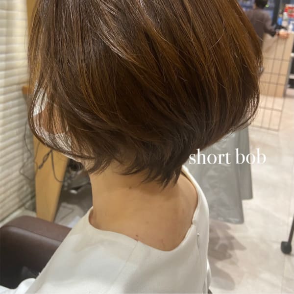 艶髪レイヤー丸み大人ショートボブ艶髪イルミナ【村田ちかこ】