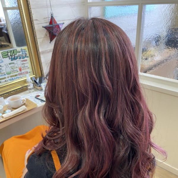 ピンクハイライト