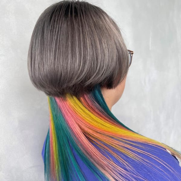 グレージュ/レインボーカラー/派手髪/個性派カラー