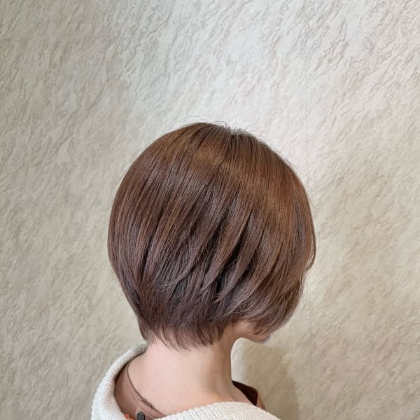 艶ショートヘア