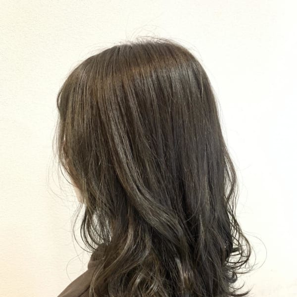 ピスタチオグレージュ