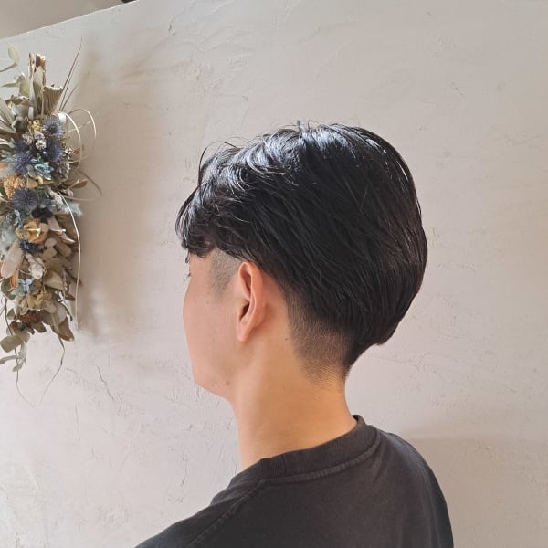【メンズかりあげセンターパートスタイル☆】|Hair Salon PILINA