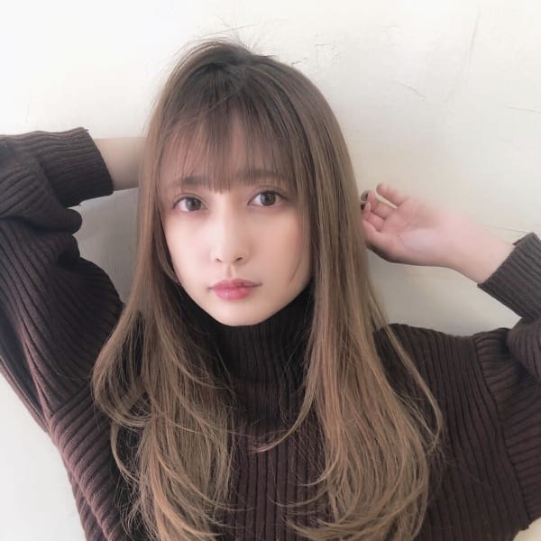 内巻きレイヤーベージュ(大人かわいいフェザーバング