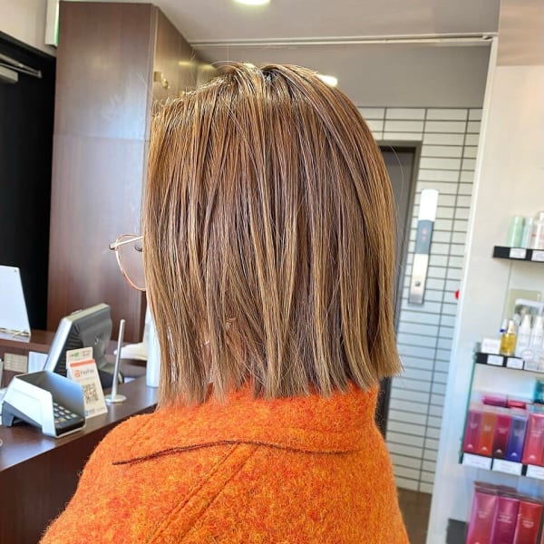 切りっぱなしボブ/ワンレン/前髪なしショート/ハイトーン