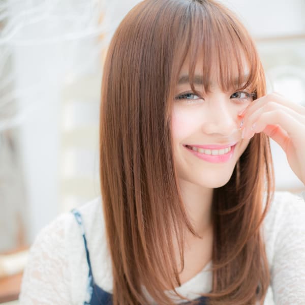 大人かわいい小顔インナーカラー透け感ロング レイヤーロング