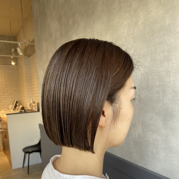 切りっぱなしボブ/内巻き/オルチャンヘア/ブラウンベージュ|Nouvelle Vallee