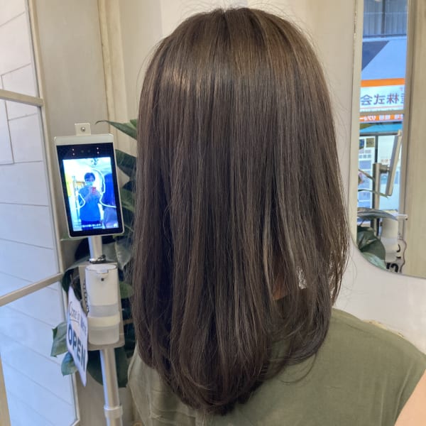 艶感アップ秋色カラーオリーブグレージュナチュラルストレート