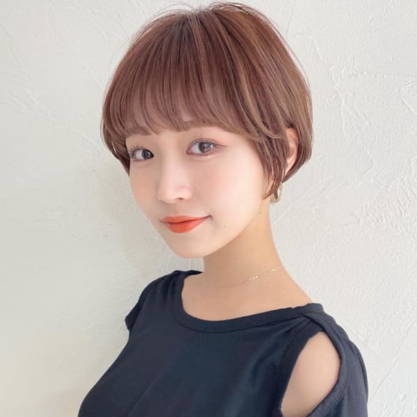 20代30代40代黒髪前下がりショートボブ丸みショート