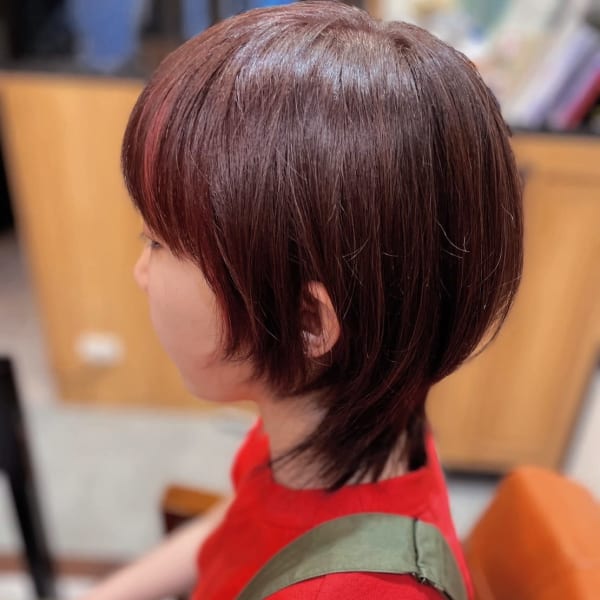 ミディアム ウルフ 小顔矯正カット 暖色カラー ブラウン