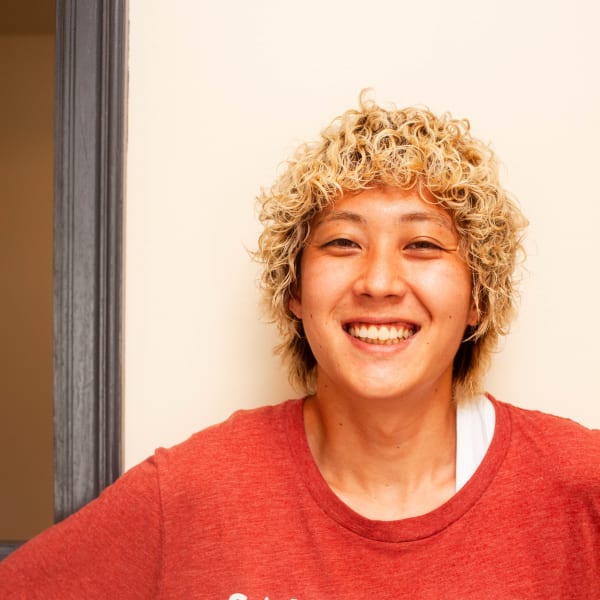 RoLLy hair design hiroshima【ローリーヘアデザインヒロシマ】のスタッフ紹介。重弘　颯児