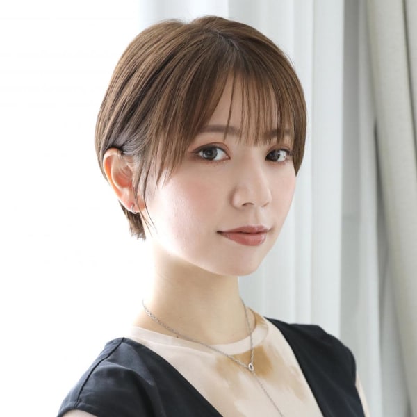 大人可愛い20代30代40代前下がりショートボブ丸みショート