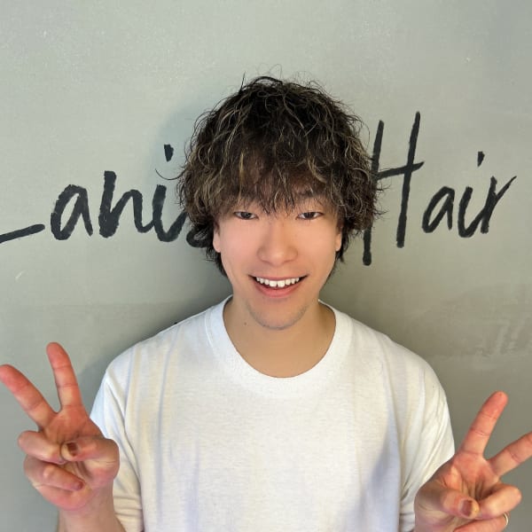 Lanisis Hair【ラニシス ヘアー】のスタッフ紹介。Shin