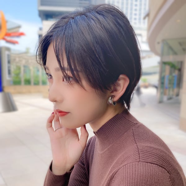 大人可愛い黒髪ショートボブ