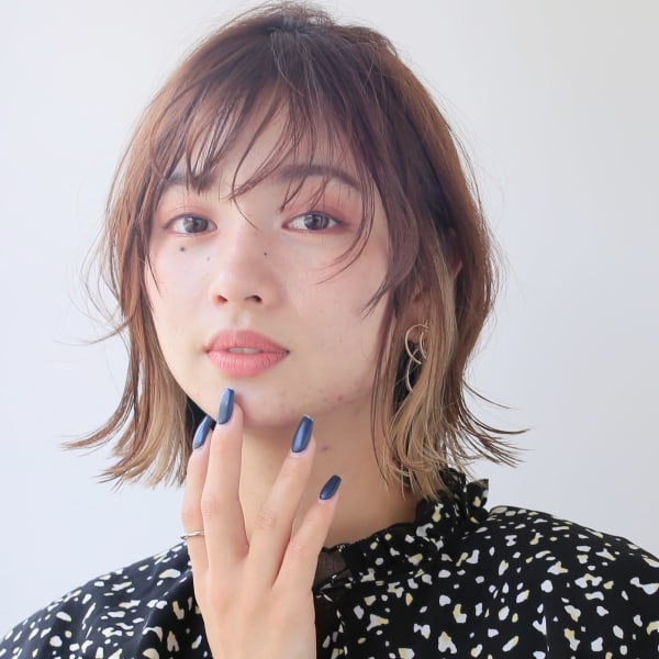 大人可愛い20代30代40代インナーカラー小顔ウルフレイヤー|LaBless 天王寺 SmartSalon オージュア認定サロン 髪質改善/ヘッドスパ