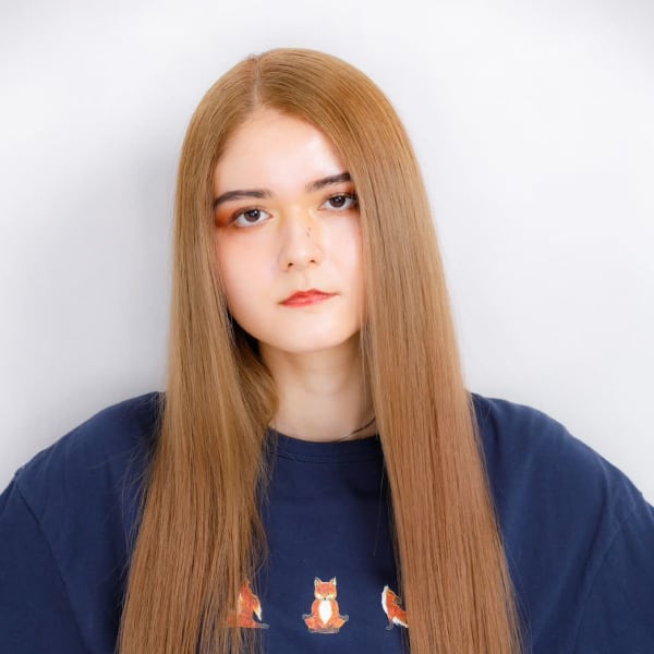 ツヤ髪×ナチュラルロング