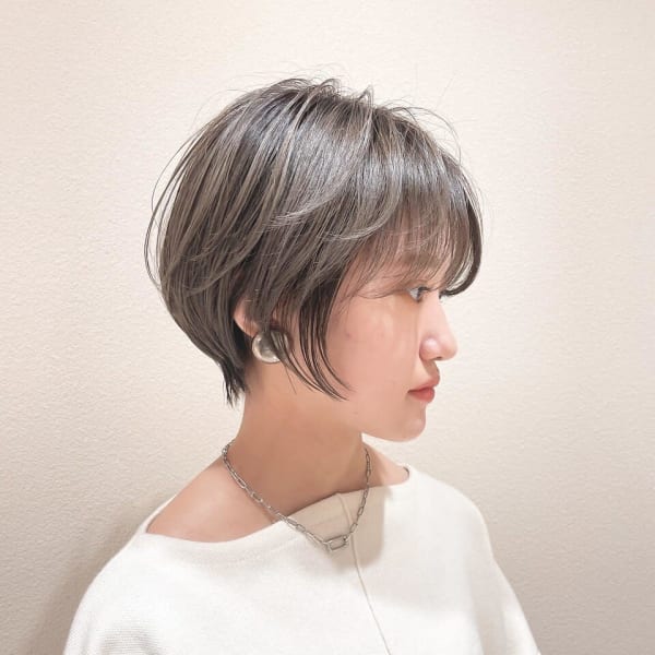ハイトーン×ショートスタイル　やさしいスタイリング