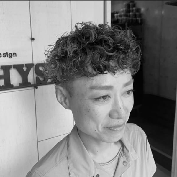 マッシュハードパーマ