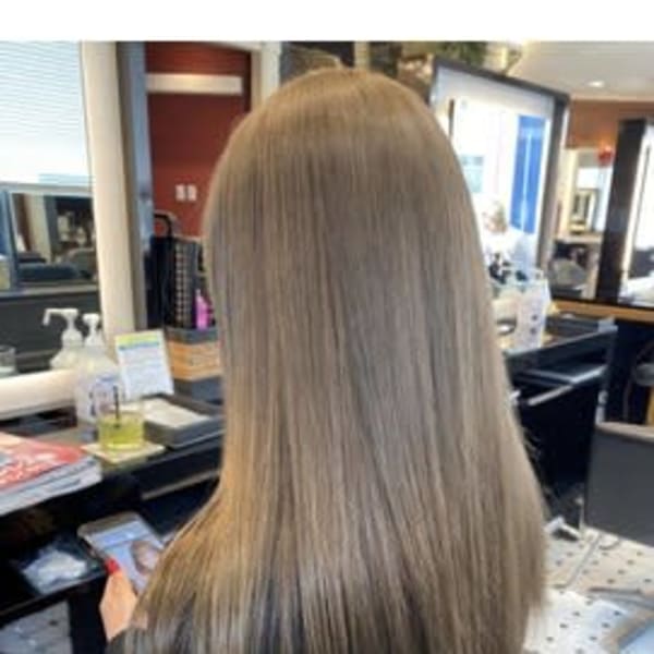 オリーブブラウン