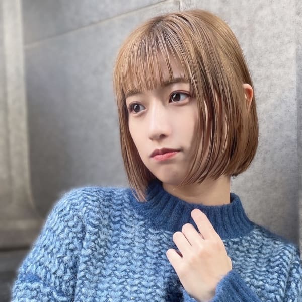 【20代30代人気】ハイトーン切りっぱなしボブ