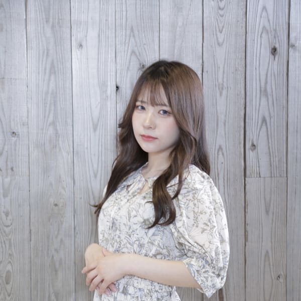 （仙台美容室）緩めヨシンモリ巻き髪スタイル