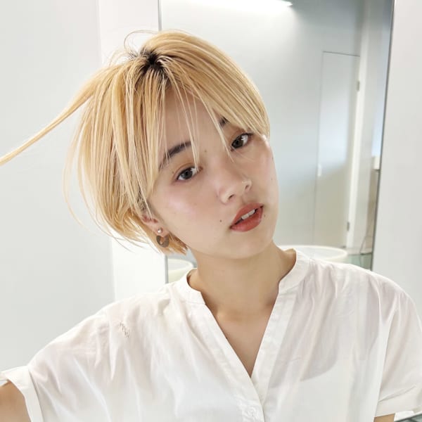 くびれハイトーンショート