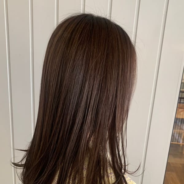 アッシュブラウン セミロング レイヤーカット
