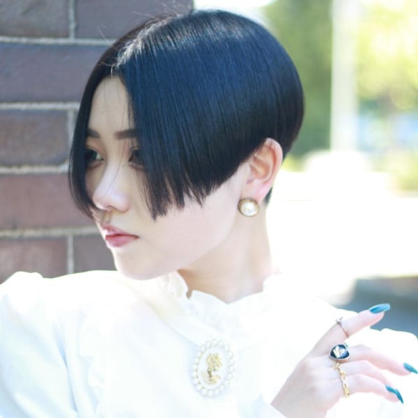 【松戸BULL】黒髪×前下がりスタイリッシュショート