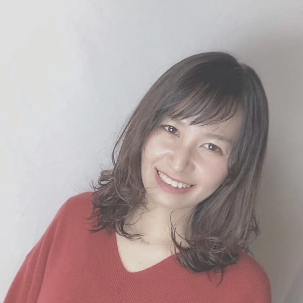 毛先のパーマが可愛いミディ|ecru