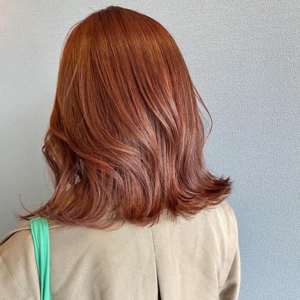 《kitin吉祥寺》ピンク オレンジ 艶 ボブ