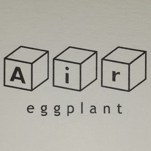 Air eggplant【エアー エッグプラント】のスタッフ紹介。エアー エッグプラント