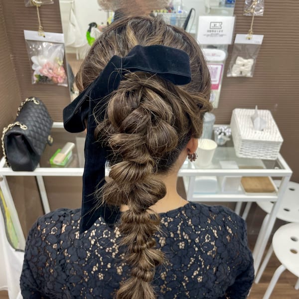 編み込みポニー|Relation