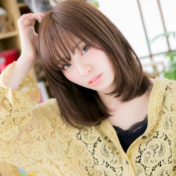 バレイヤージュ艶カラー小顔前下がり大人ボブミルクティアッシュ|COVER HAIR & SPA bliss【カバーヘア アンド スパ ブリス】浦和/浦和西口店