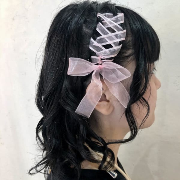 編み込みヘア×リボン