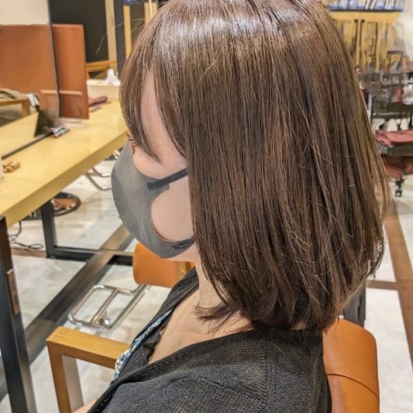 ナチュラル グレイカラー ブラウン 小顔矯正立体カット