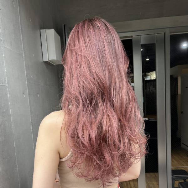 前髪　マルチボブ　ピンクベージュ　インナーグレージュ　ウルフ