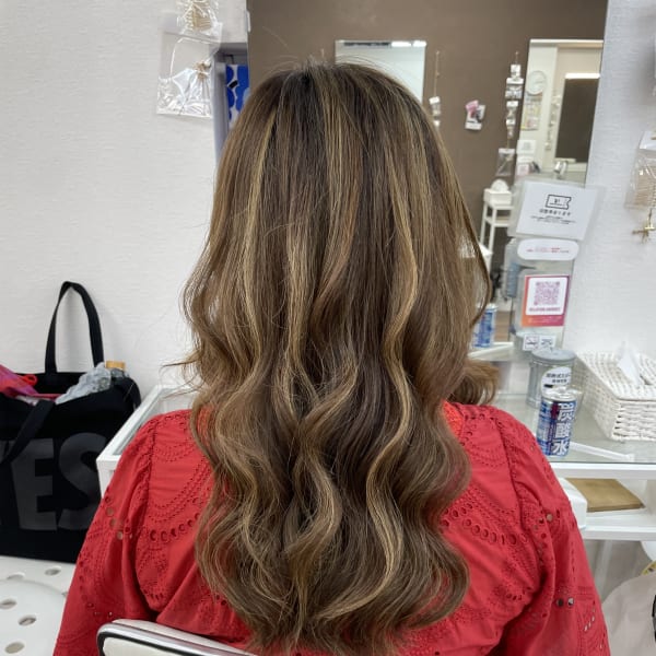 ヨシンモリ(韓国風巻き髪)