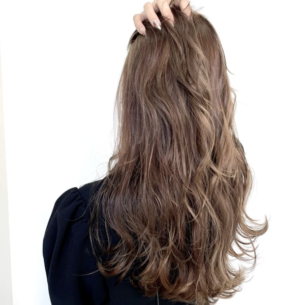  ロング×ベージュ／ブリーチ／ダブルカラー／韓国