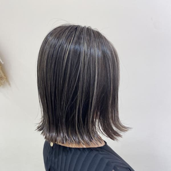ボブに合わせてお洒落なコントラストハイライト