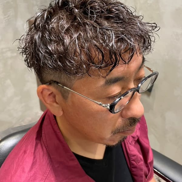 メンズパーマ　波巻きスパイラル　ツーブロック　40代50代