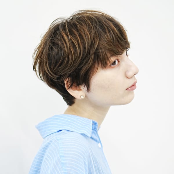 周りと差がつくヘアスタイルショートヘア