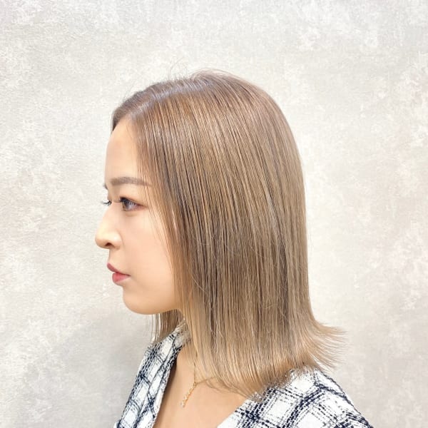 ブリーチ2回のミルクティーカラー