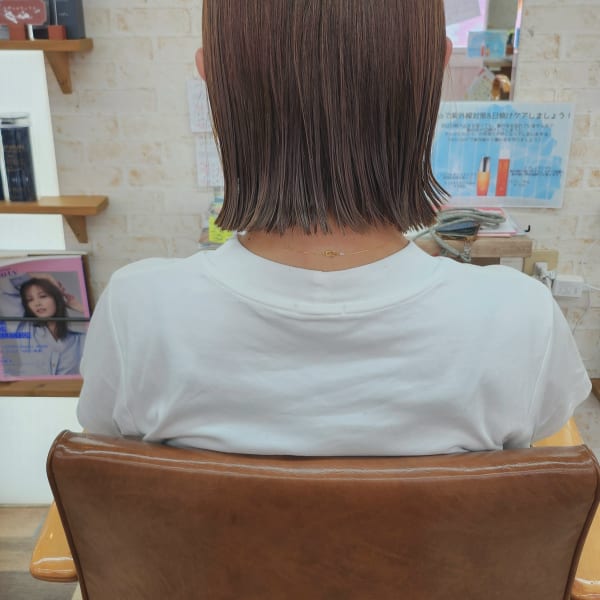切りっぱなしボブ|エイムヘアメイク 舟入店