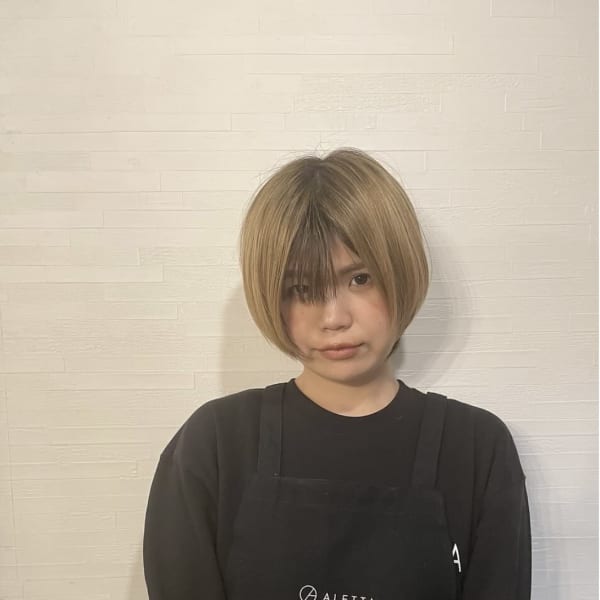 EYELASH&EYEBROW ALETTA 馬込【アイラッシュアイブロウアレッタマゴメ】のスタッフ紹介。ミネ ユイ