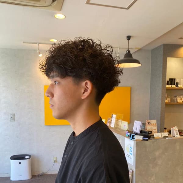 20代30代メンズスパイラルパーマワイルドオシャレ感アッシュ