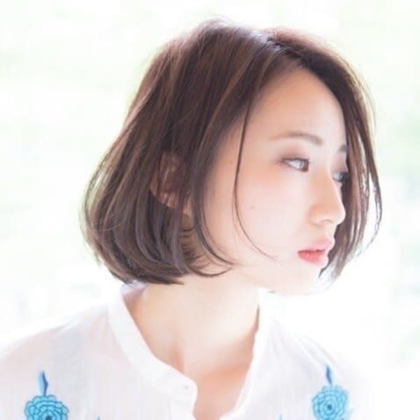 大人可愛い耳掛けショートボブ