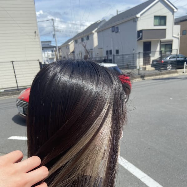 ホワイトブラックカラー