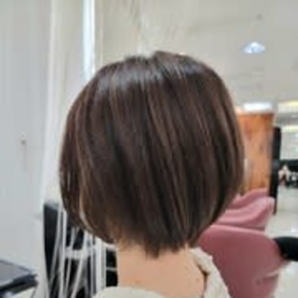 20代30代ミニボブココアブラウン小顔美肌ストレート丸み
