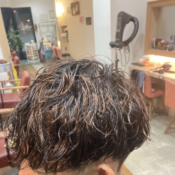 緩め波巻きパーマ|LUFT