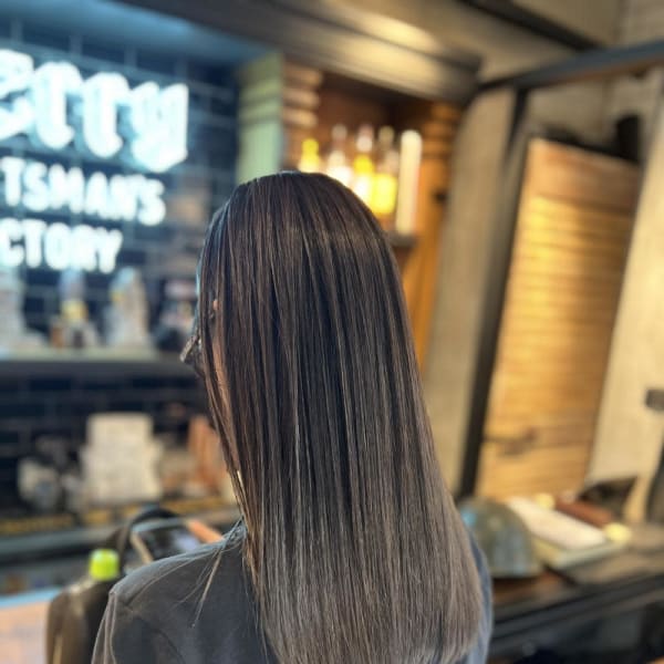 バレイヤージュカラー